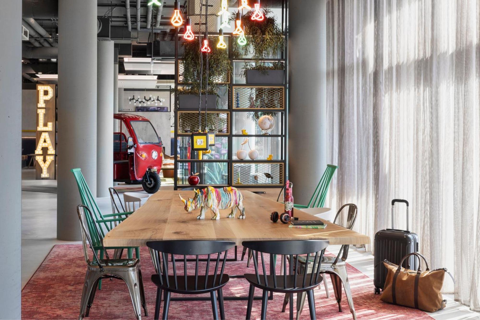 Moxy Vienna City East Viena Exterior foto