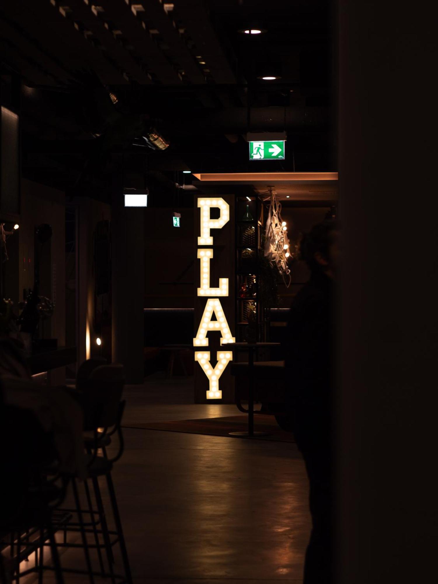 Moxy Vienna City East Viena Exterior foto