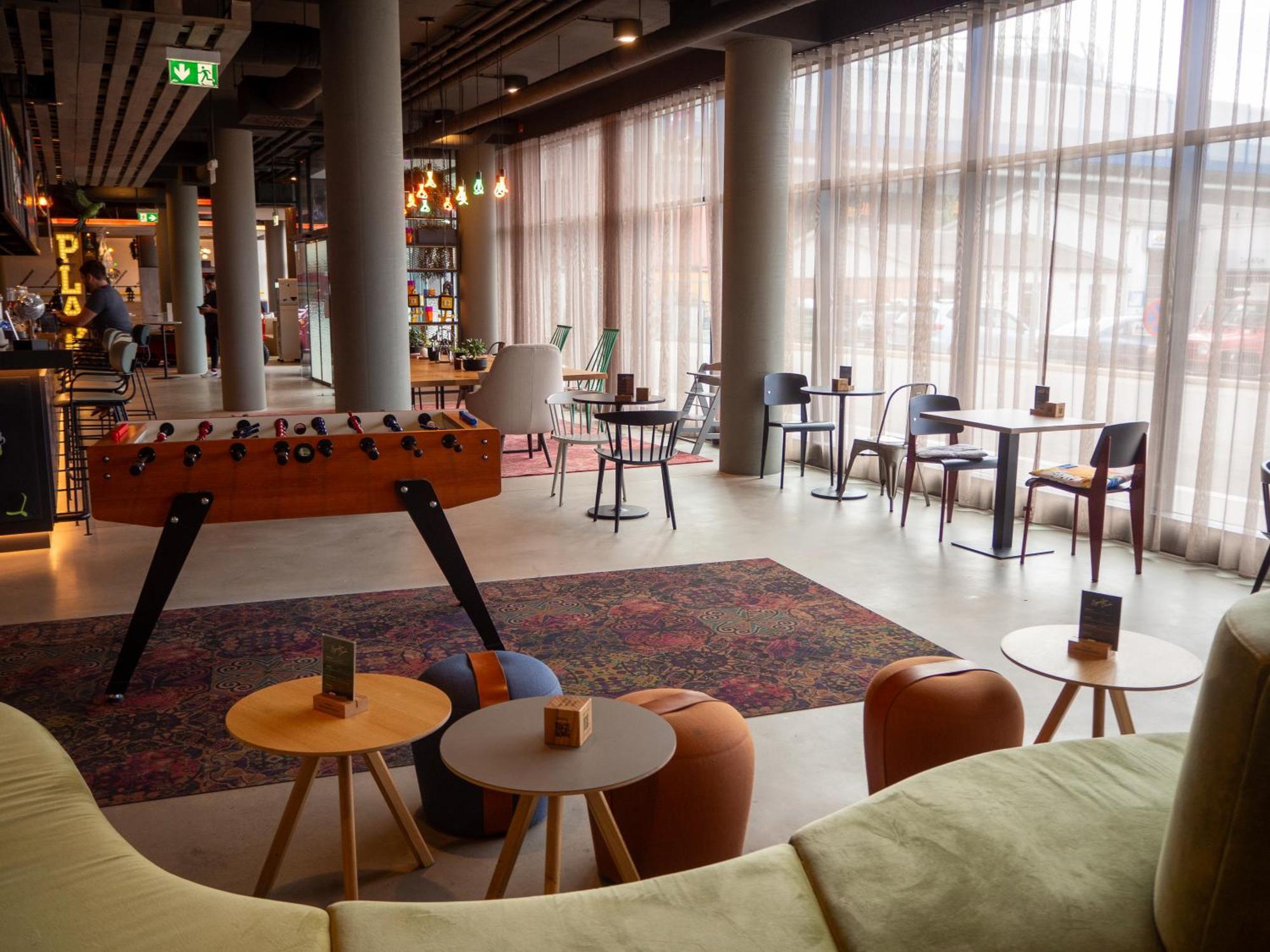 Moxy Vienna City East Viena Exterior foto